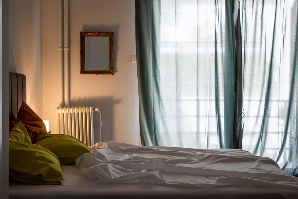 Newly Renovated, Quiet & Central Apartment In Kolonaki Atenas Exterior foto